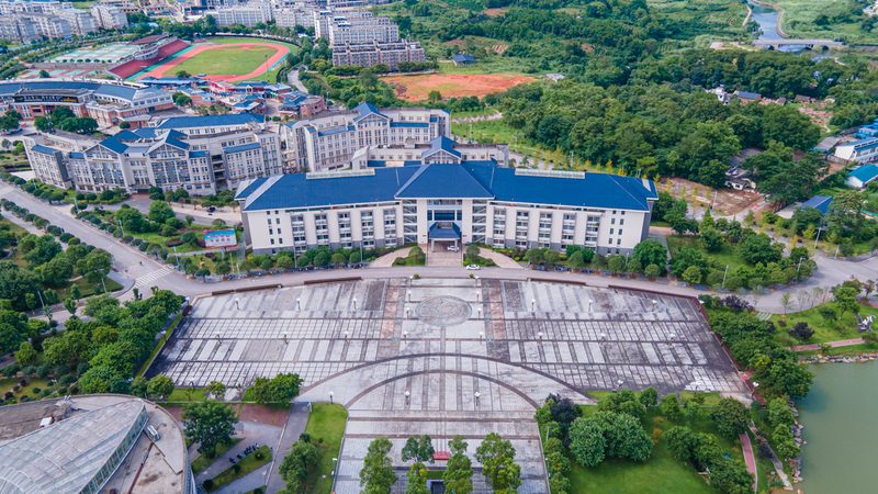 揭秘贴片电阻与电容：规格参数差异解析