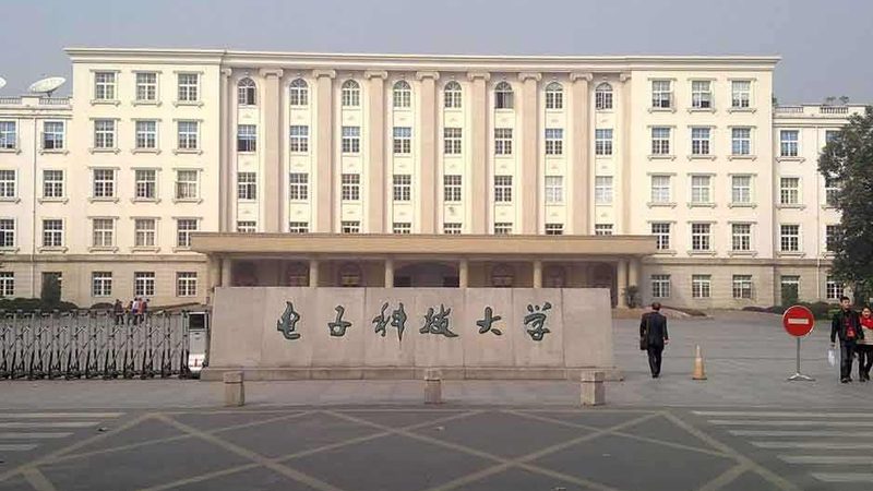 电子元器件：揭秘行业排名背后的逻辑